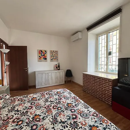 The Corner Apartment